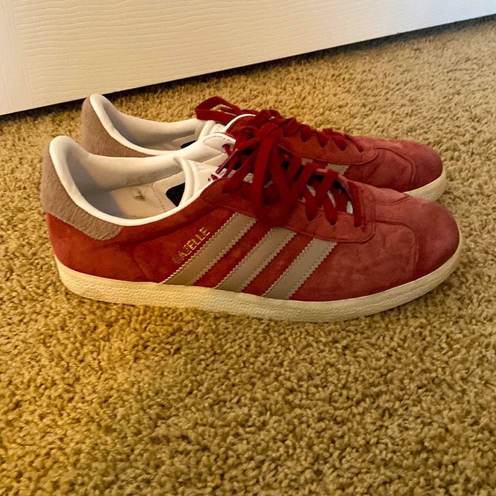 Adidas Burgundy Gazelle